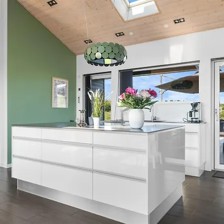 Prázdninový dům Konsta - 300m From The Sea By Interhome