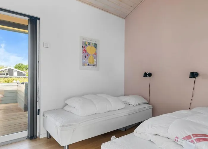 Prázdninový dům Konsta - 300m From The Sea By Interhome