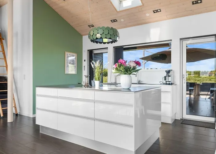 Prázdninový dům Konsta - 300m From The Sea By Interhome